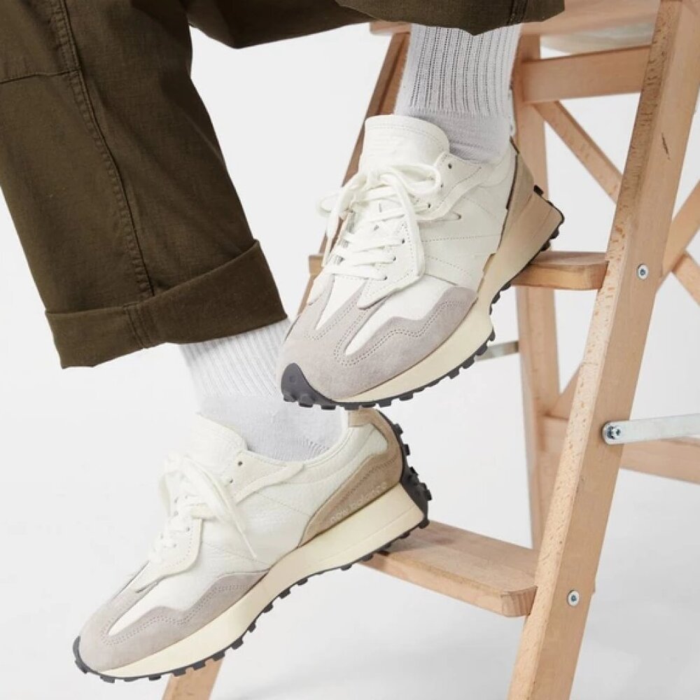 New Balance 327